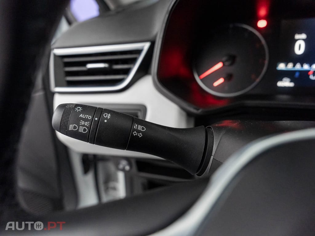 Renault Clio 1.0 TCe Limited Bi-Fuel