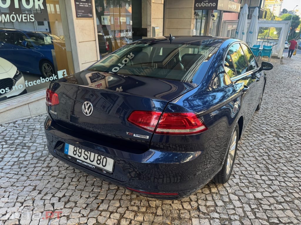 Volkswagen Passat 1.6 TDI Highline DSG