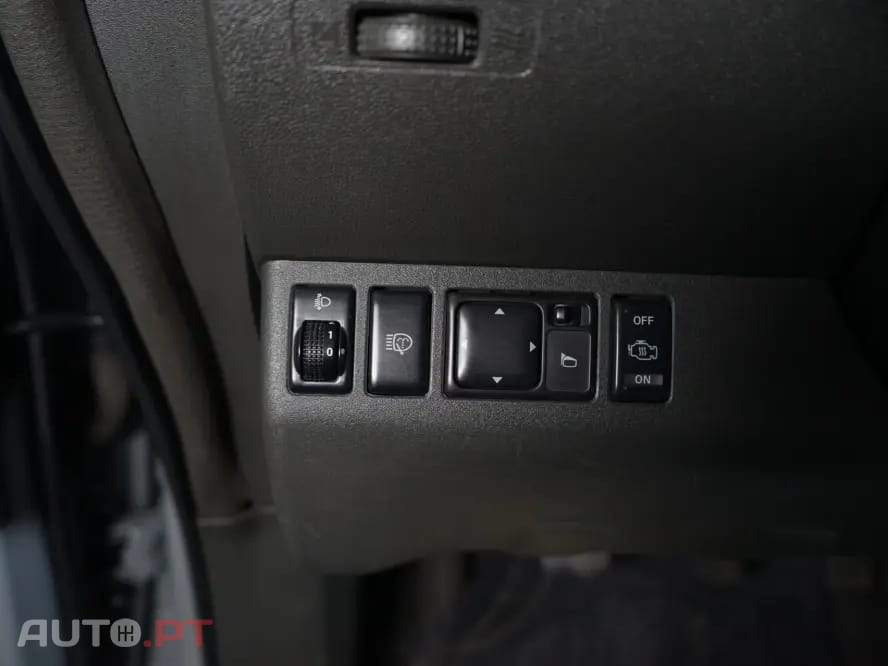 Nissan Navara 2.5 dCi CD SE C-Channel
