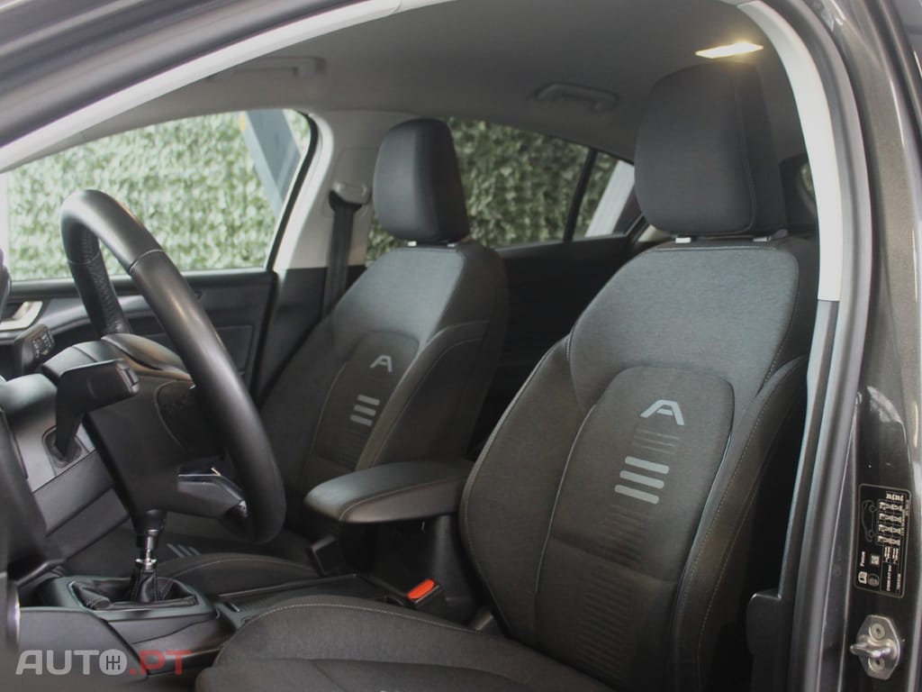 Ford Focus 1.0 EcoBoost MHEV Active X