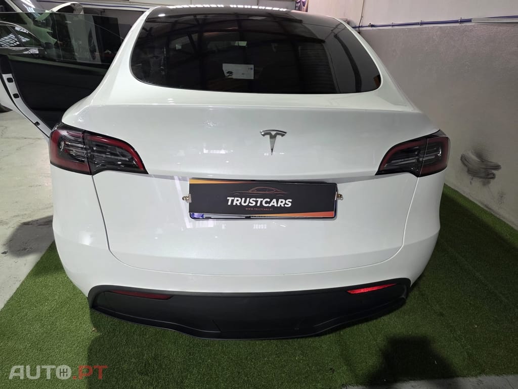 Tesla Model Y Long Range Tração Integral