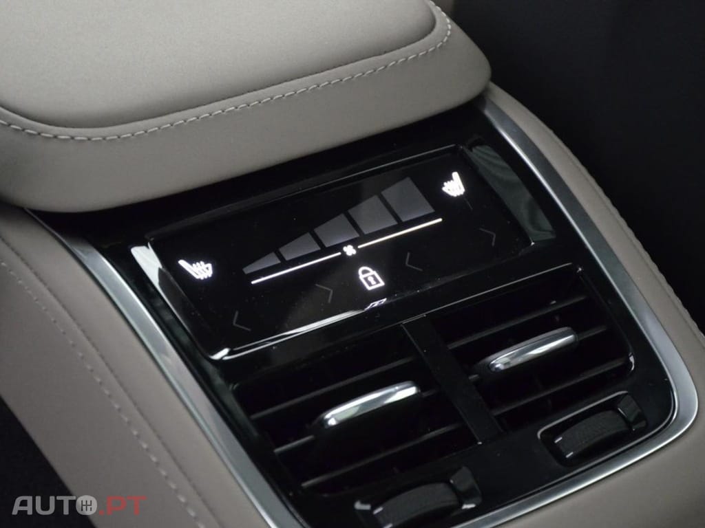 Volvo XC90 T8 Plus AWD I.V.A DEDUTIVEL 