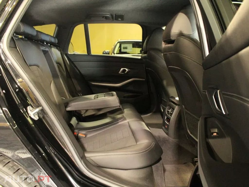 BMW 320 e Line Sport Auto