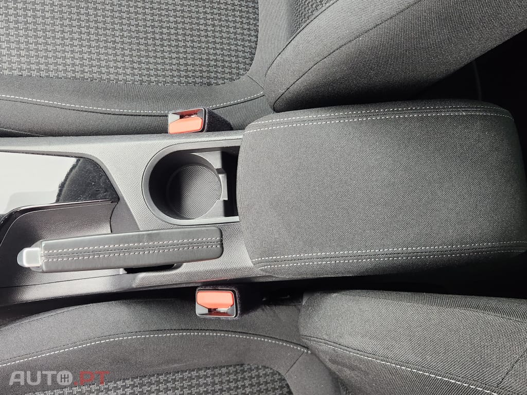 Peugeot 308 1.5 BlueHDi Business Line