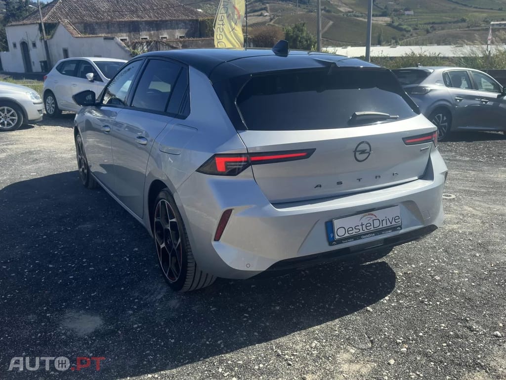 Opel Astra 1.6 T PHEV GS Line