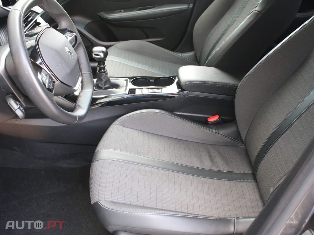 Peugeot 208 1.2 PureTech Allure