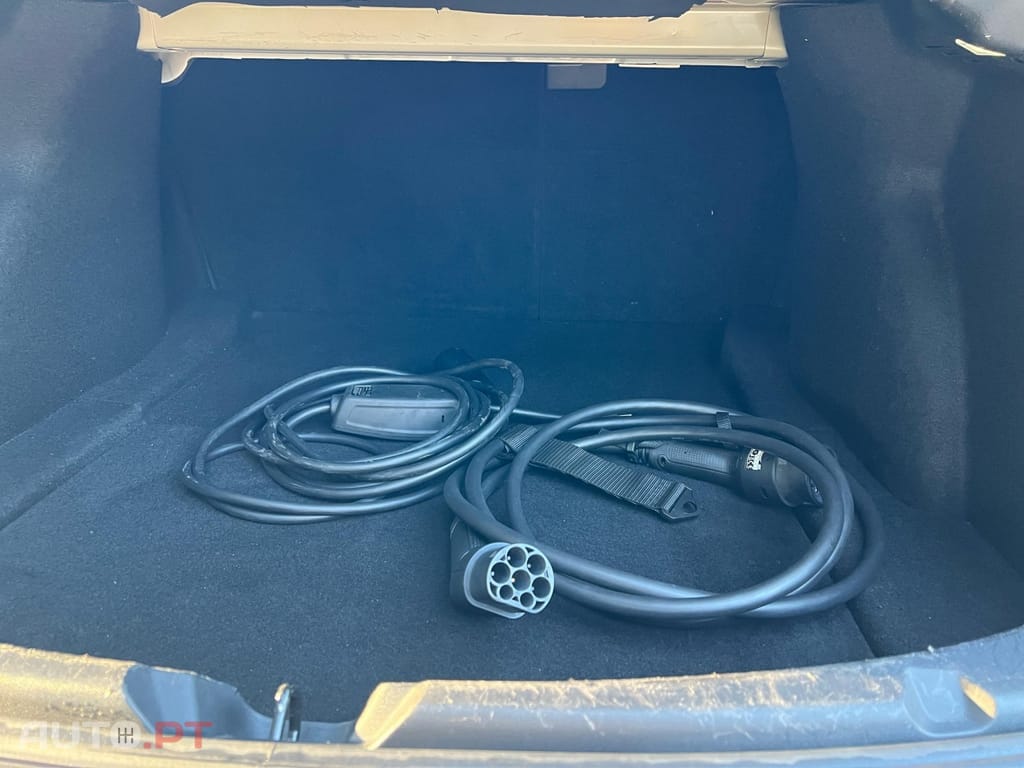 Tesla Model 3 Standard Range Plus RWD