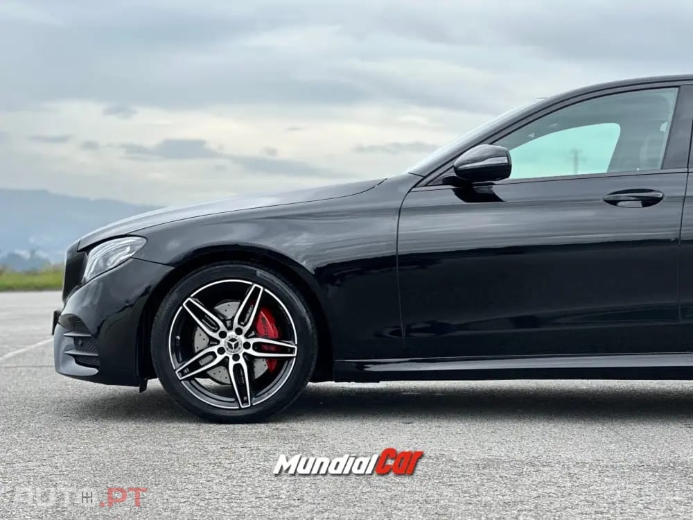 Mercedes-Benz E 220 d AMG Line