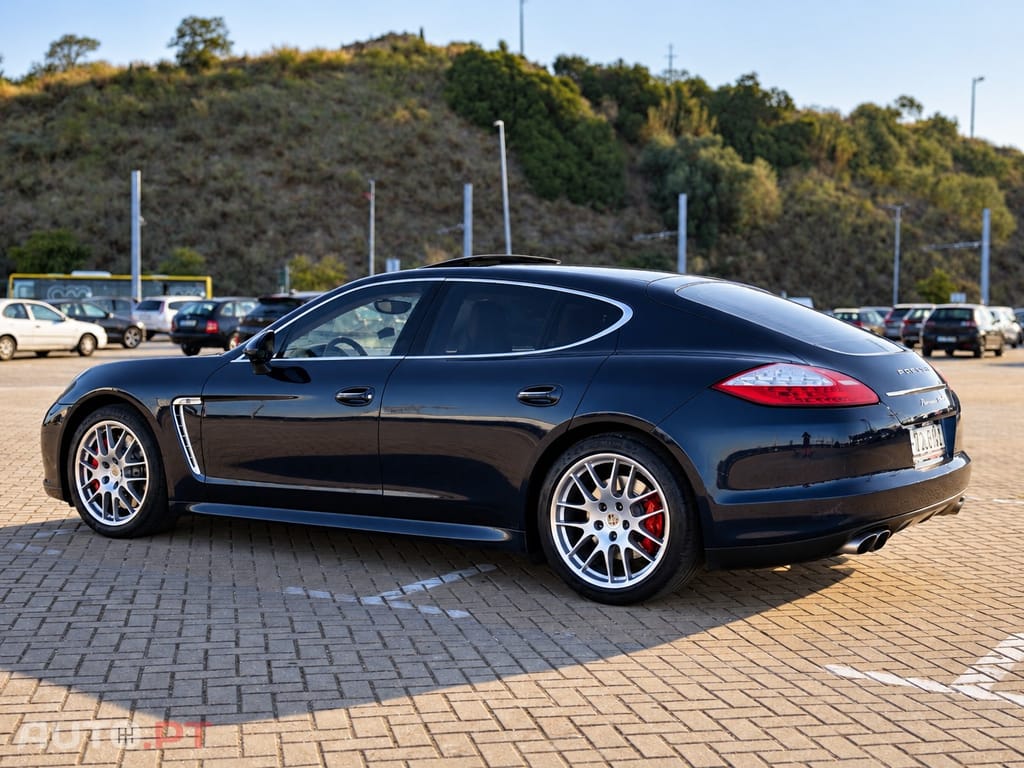 Porsche Panamera Turbo PDK