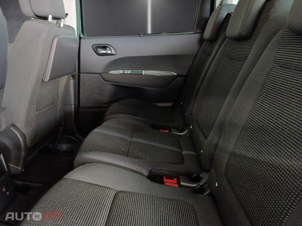 Peugeot 5008 1.6 BlueHDI