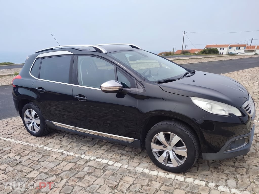 Peugeot 2008 1.2 PureTech Allure