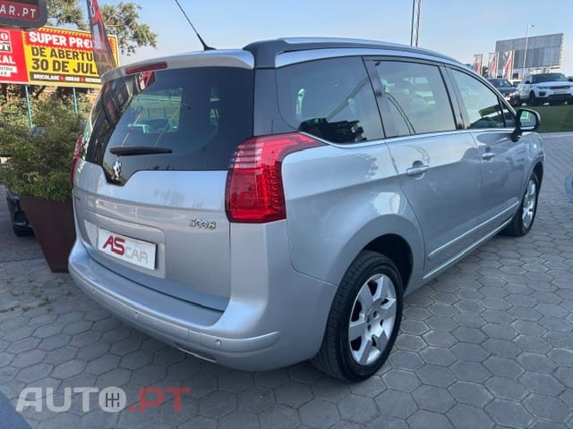 Peugeot 5008 1.6 HDi 7L Allure