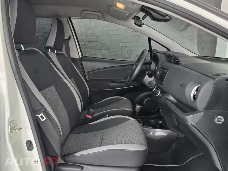 Toyota Yaris 1.5 HSD 20 Anos