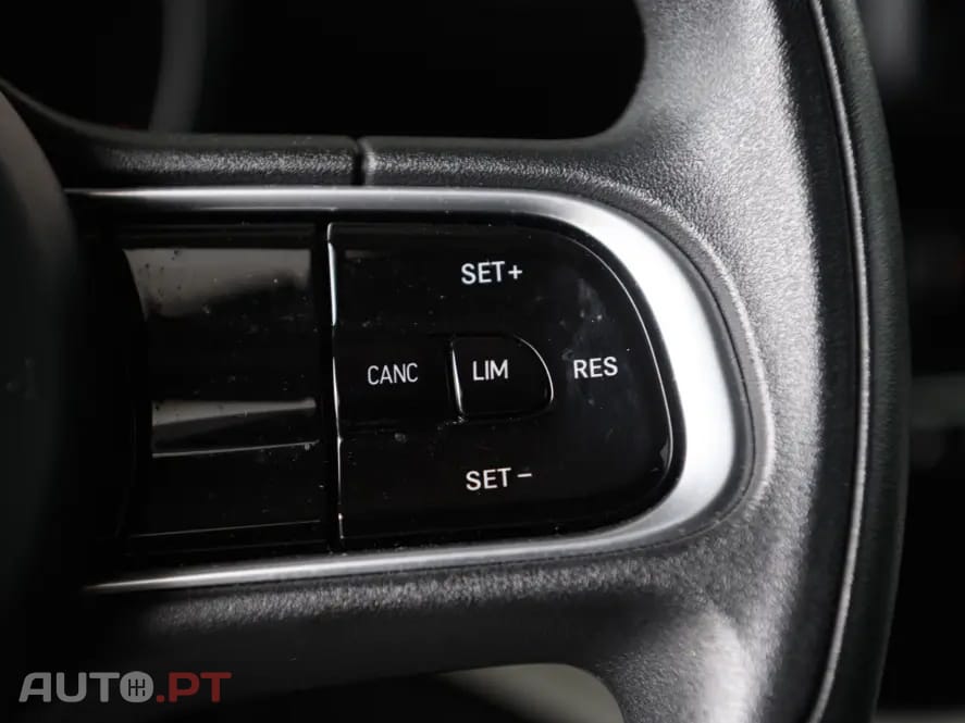 Fiat 500e Action