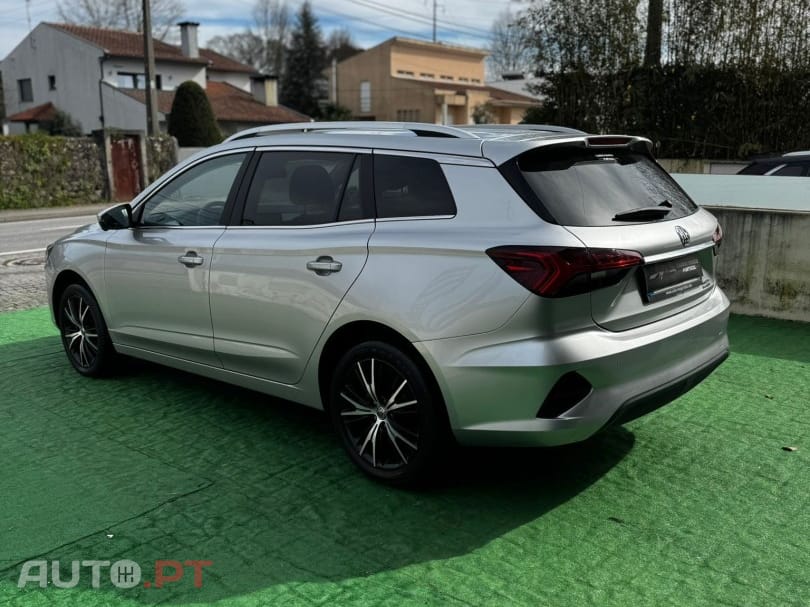 MG MG5 61 kWh Luxury