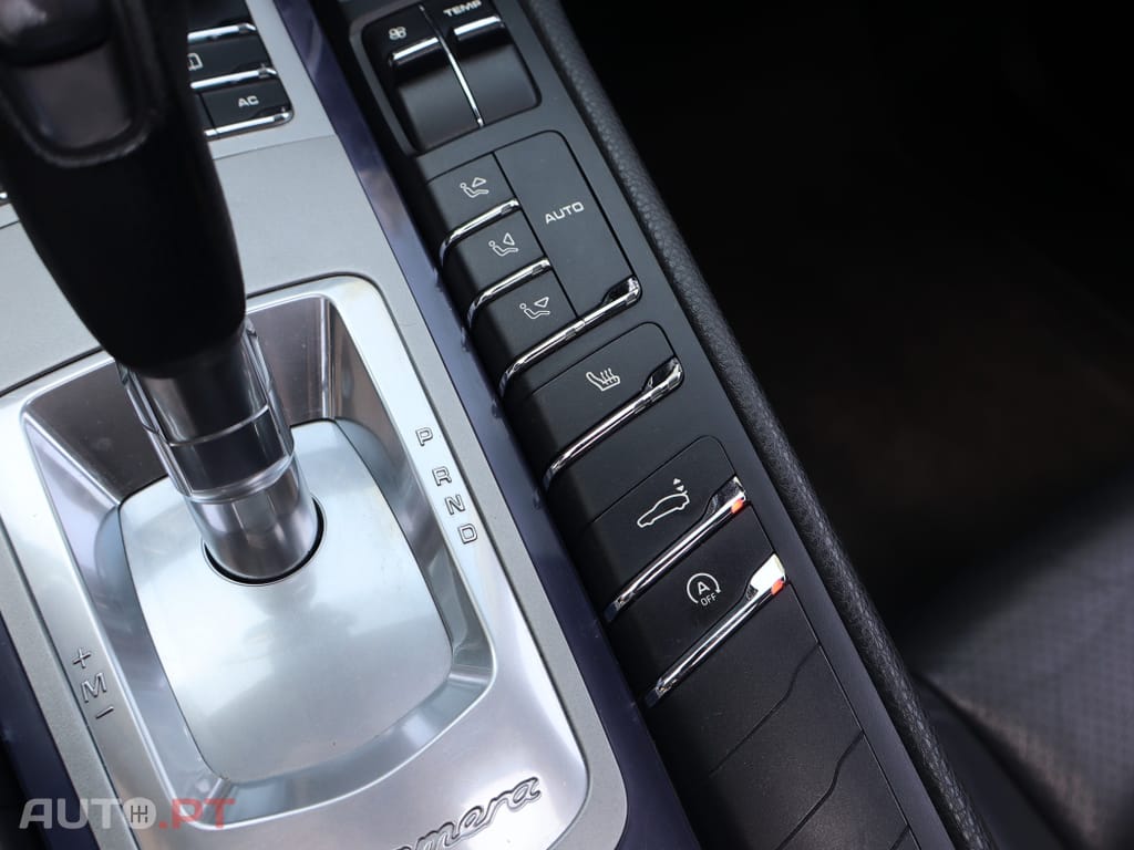 Porsche Panamera Platinum Edition