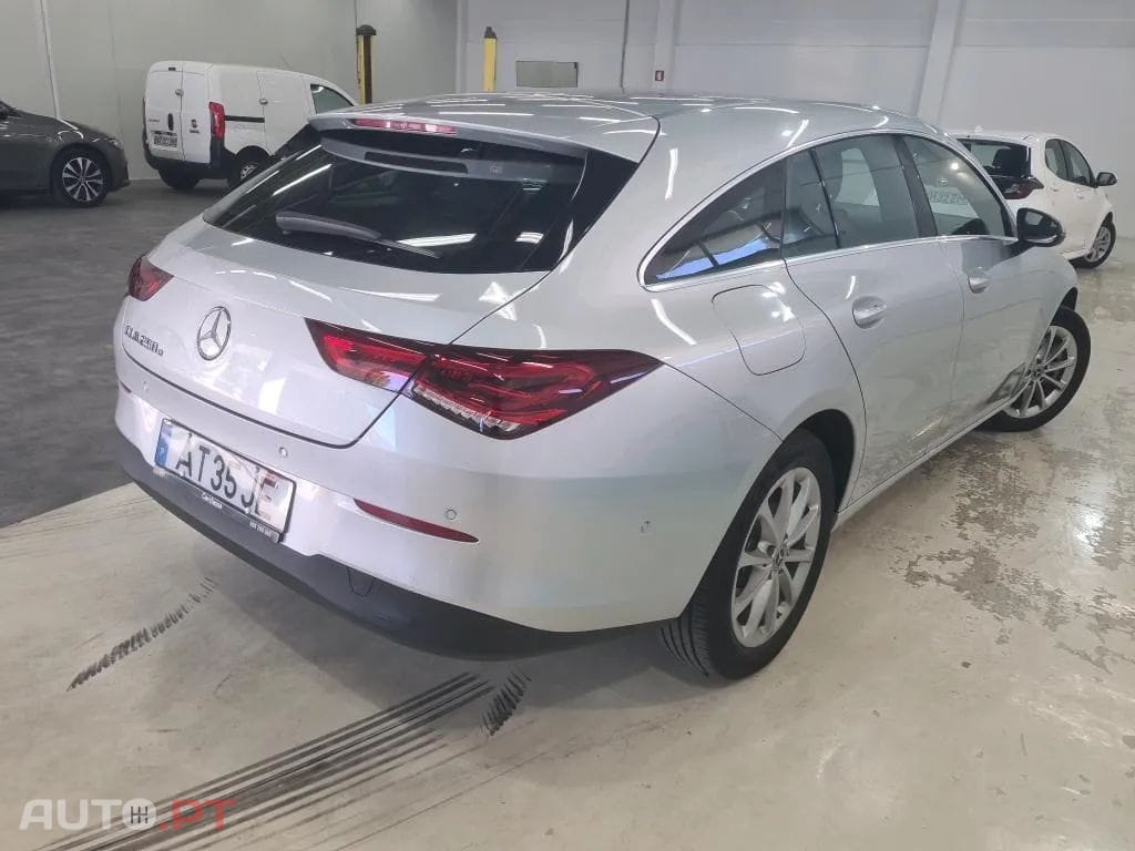 Mercedes-Benz CLA 250 e Shooting Brake Style Plus
