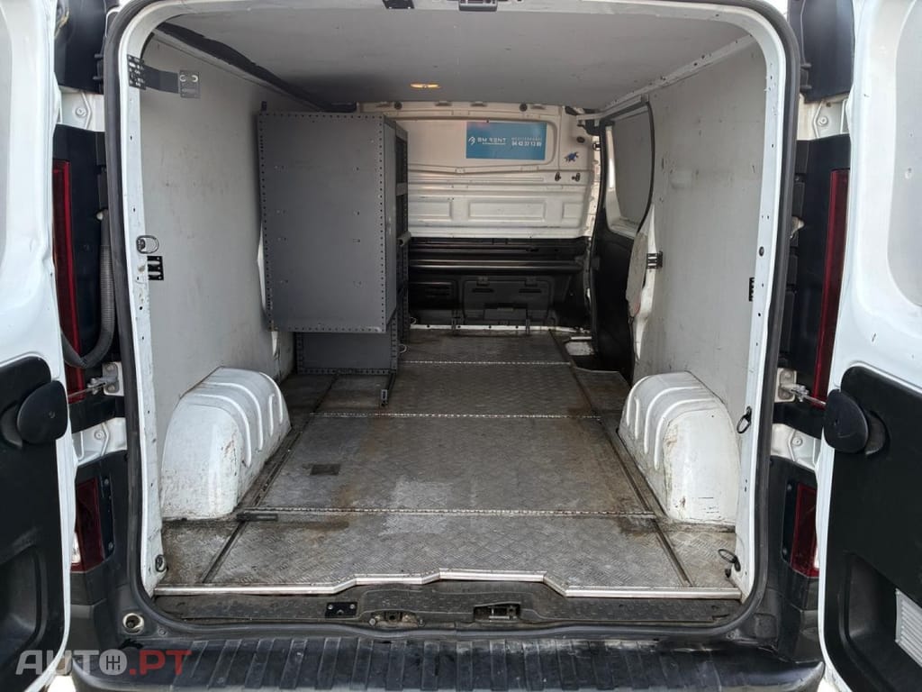 Renault Trafic 2.0 dCi L2H1 1.3T Grand Confort