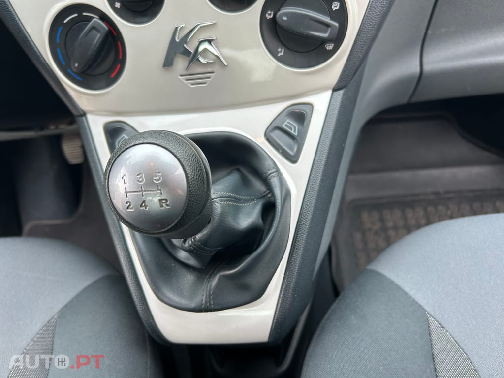 Ford KA Titanium