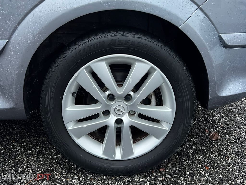 Opel Astra GTC 1.3 CDTi