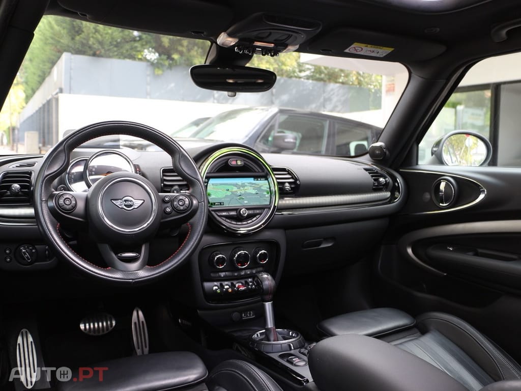 MINI Clubman Cooper SD Auto Desportiva — fotografia 17