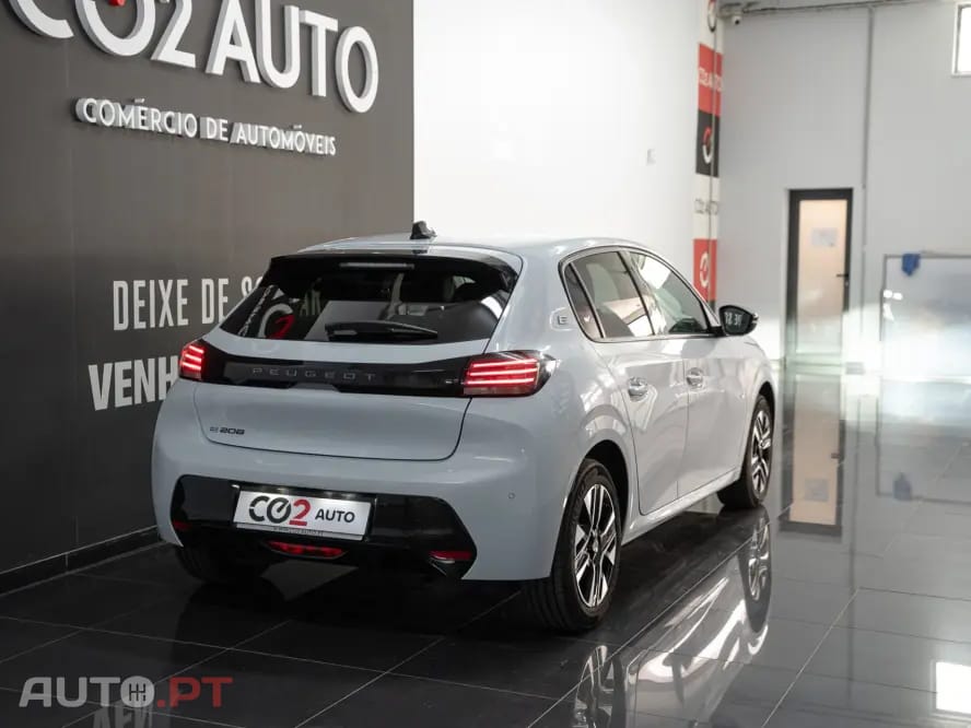 Peugeot E-208 50 kWh Allure