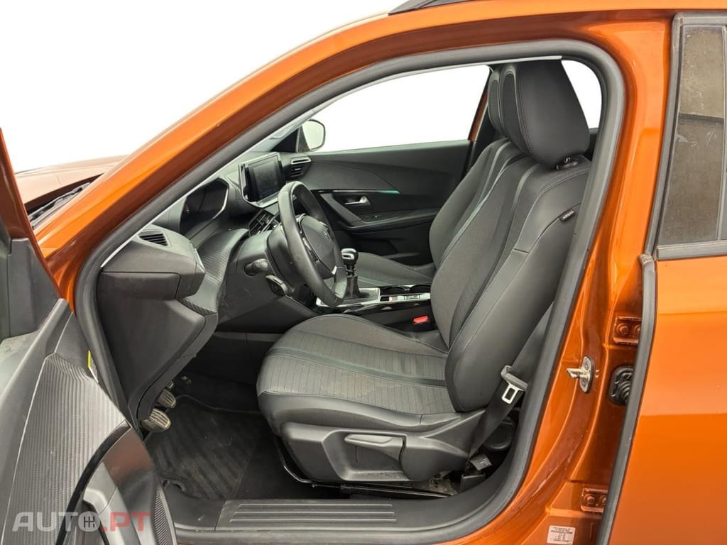 Peugeot 2008 1.2 PureTech Allure Pack