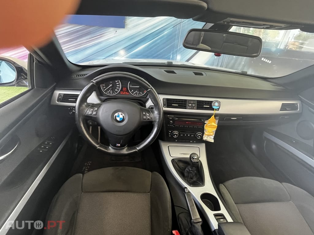 BMW 320 d Cabrio Intense