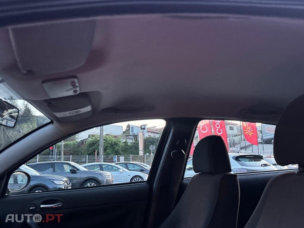 Alfa Romeo 147 1.9 JTD 16V Distinctive