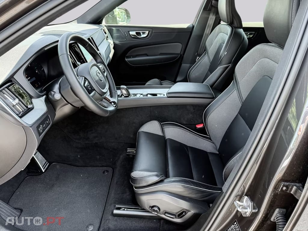 Volvo XC60 T8 AWD  I.V.A DEDUTIVEL