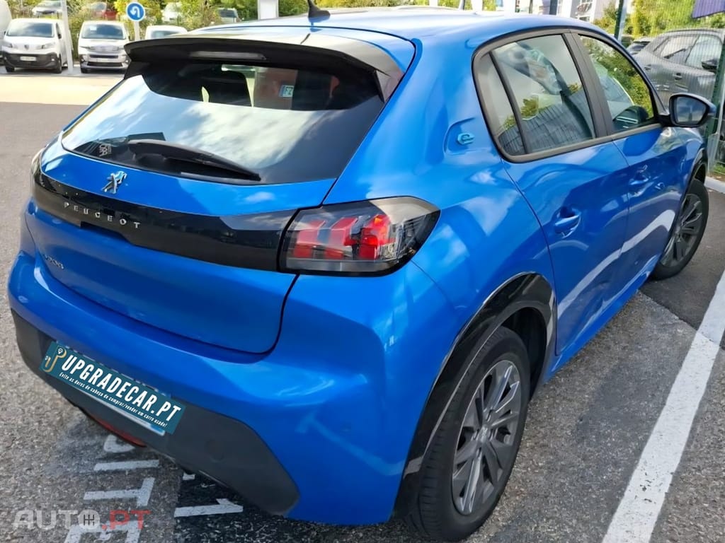 Peugeot E-208 50 kWh Style