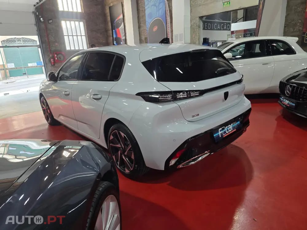 Peugeot 308 1.5 BlueHDi Allure EAT8