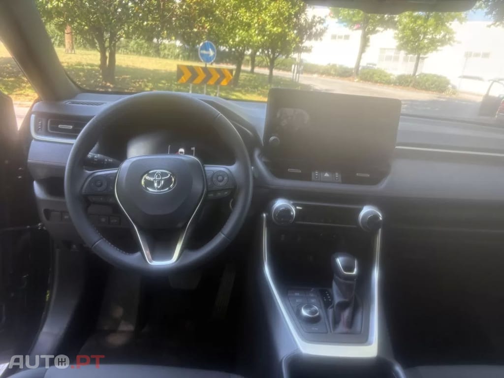 Toyota RAV4 2,5 Teamplayer