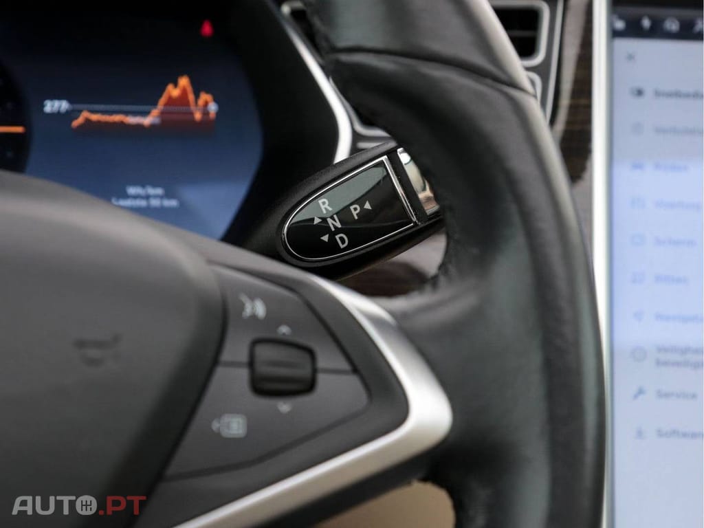 Tesla Model S 85