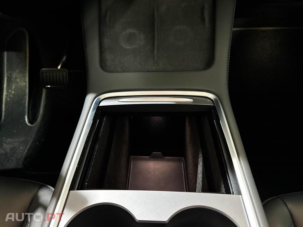 Tesla Model Y Long Range Dual Motor AWD