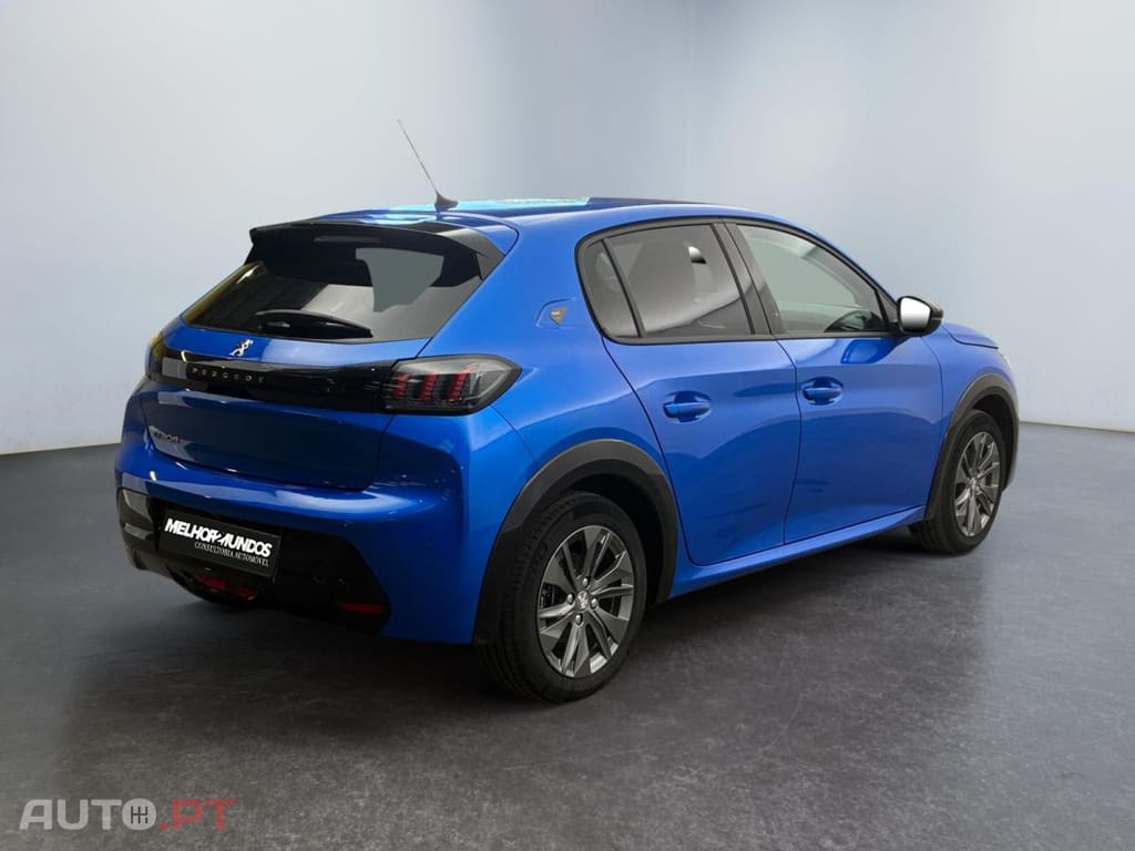 Peugeot E-208 50 kWh Roadtrip