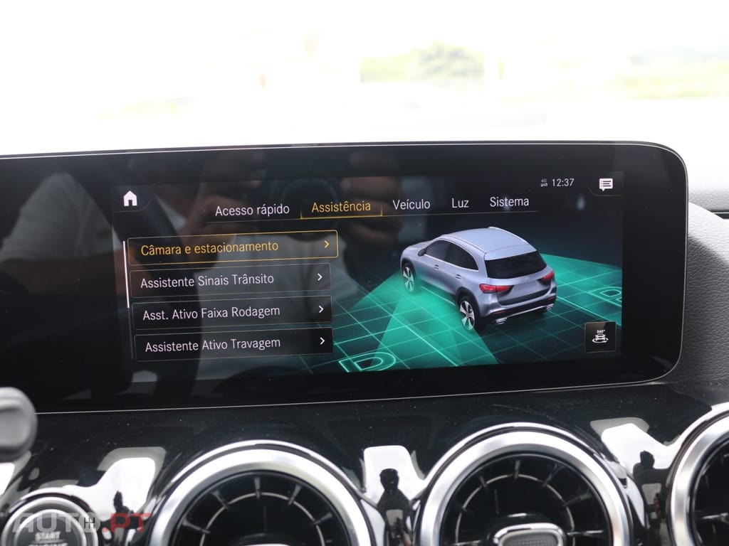 Mercedes-Benz GLA 250 e Progressive