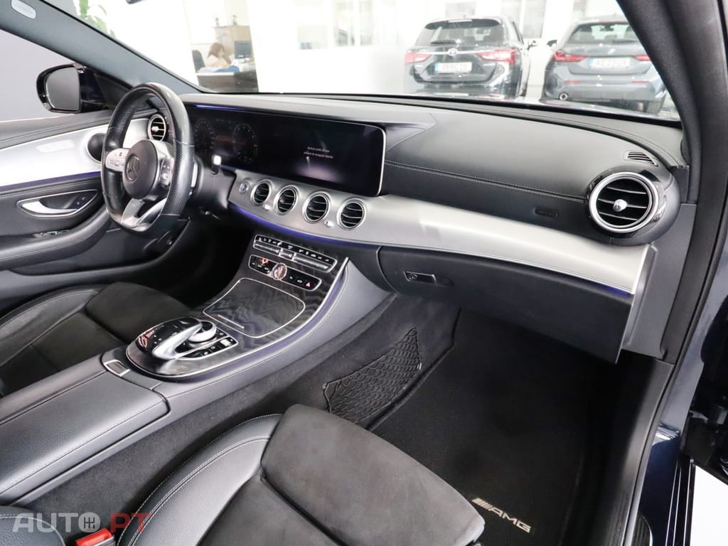 Mercedes-Benz E 300 De Avantgarde