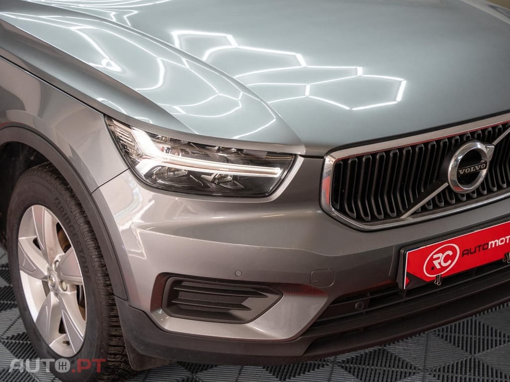 Volvo XC40 2.0 D3 Momentum