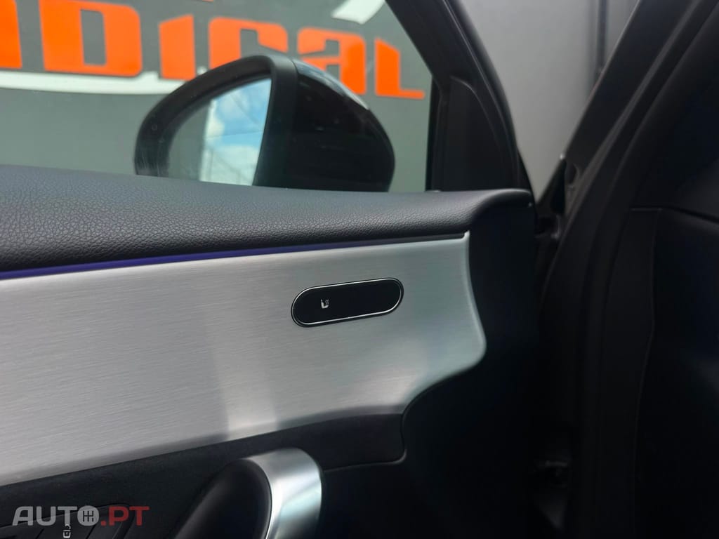 Mercedes-Benz A 180 AMG LINE ECRA FULL LED