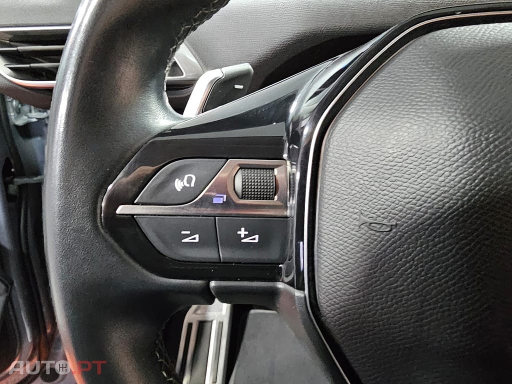 Peugeot 3008 1.6 Hybrid Allure Pack e-EAT8