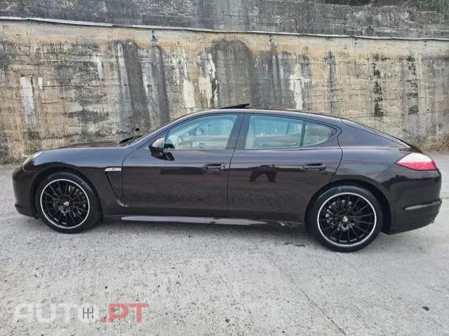 Porsche Panamera Platinum Edition