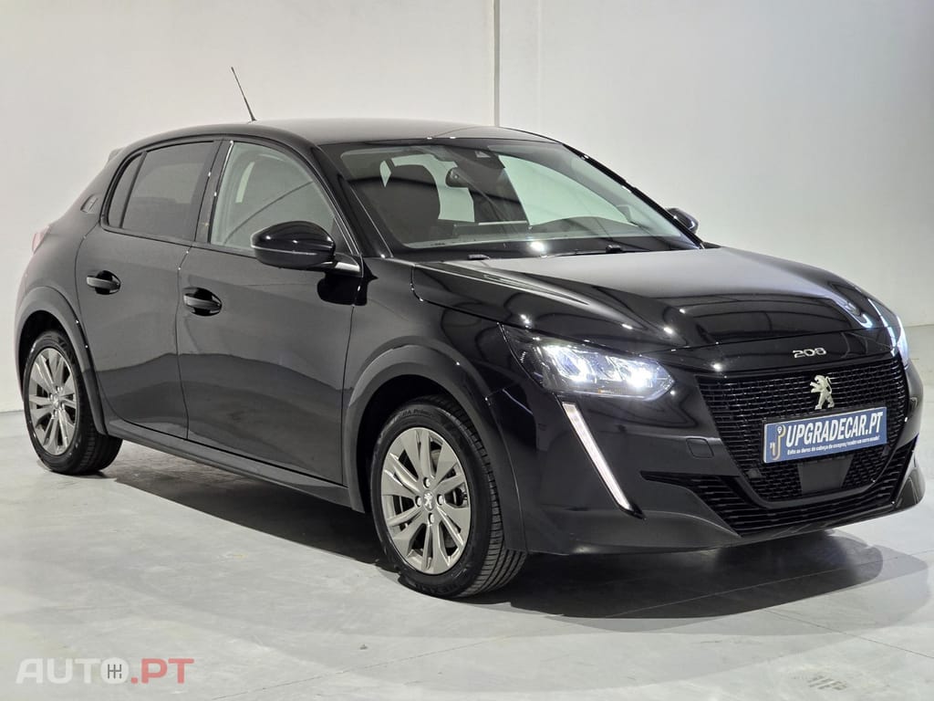 Peugeot E-208 50 kWh Allure Roadtrip