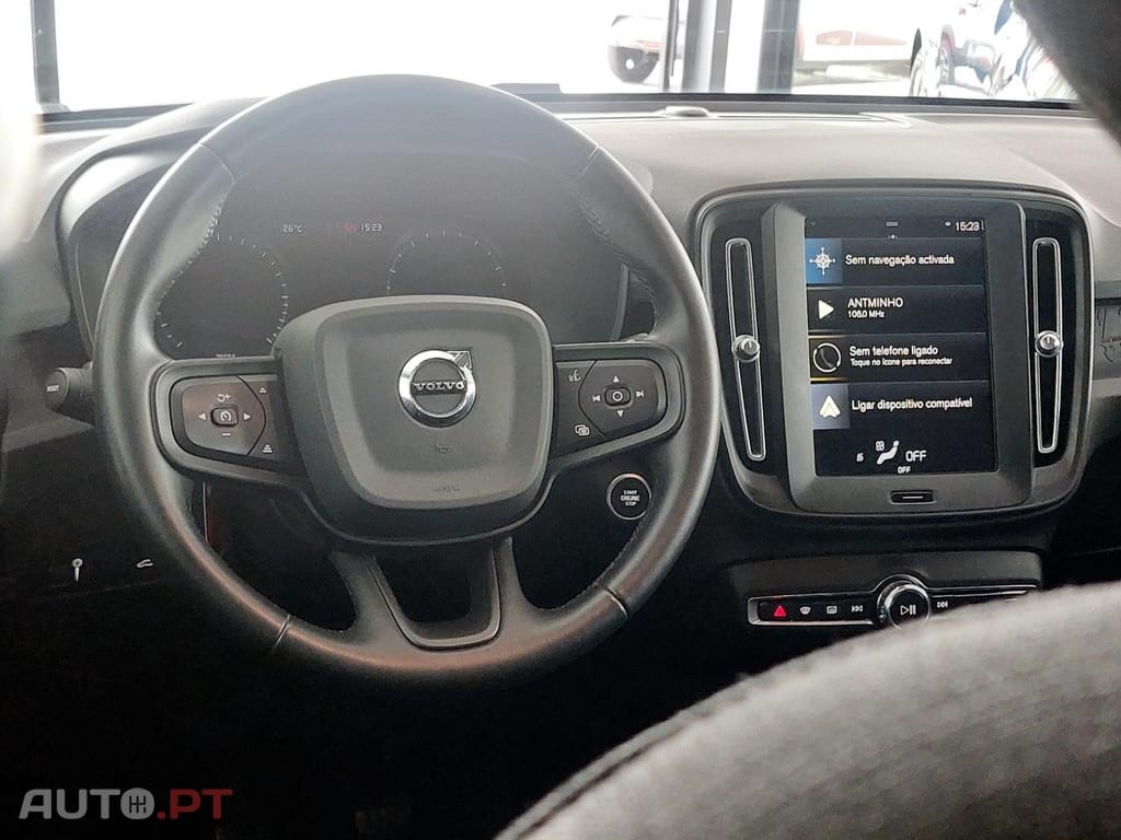 Volvo XC40 1.5 T2 Momentum