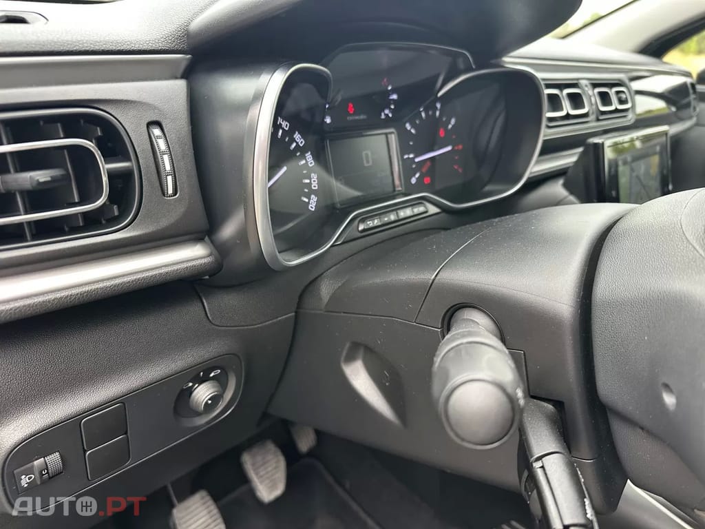 Citroen C3 1.5 BlueHDi Shine Pack
