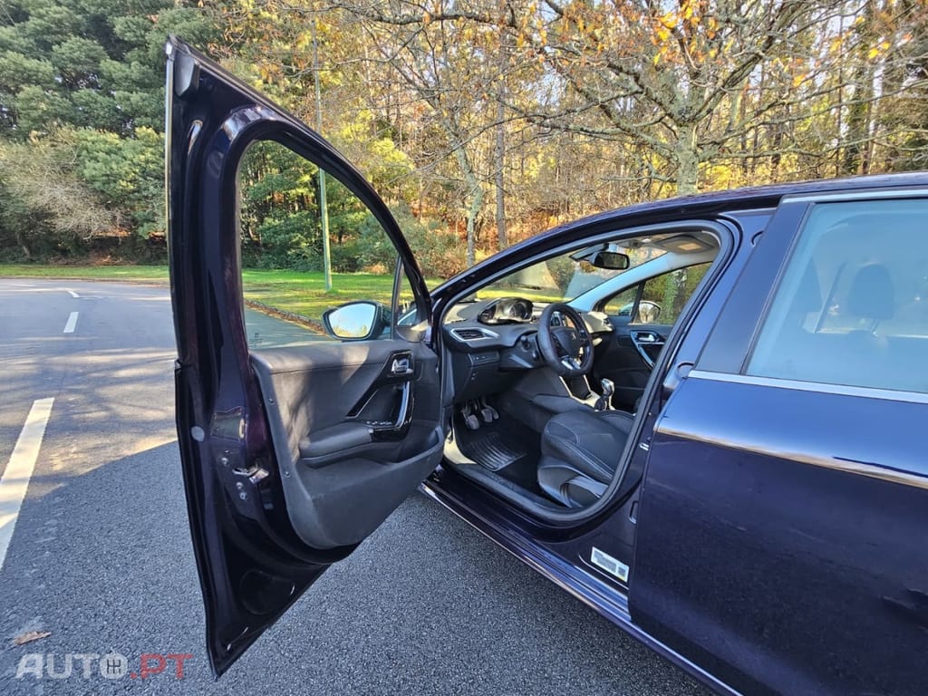 Peugeot 208 1.6 BlueHDi Allure