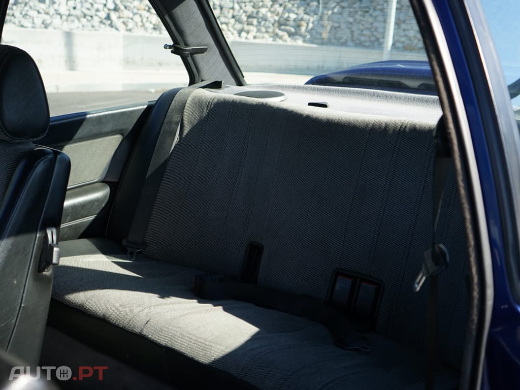 BMW 320 iS