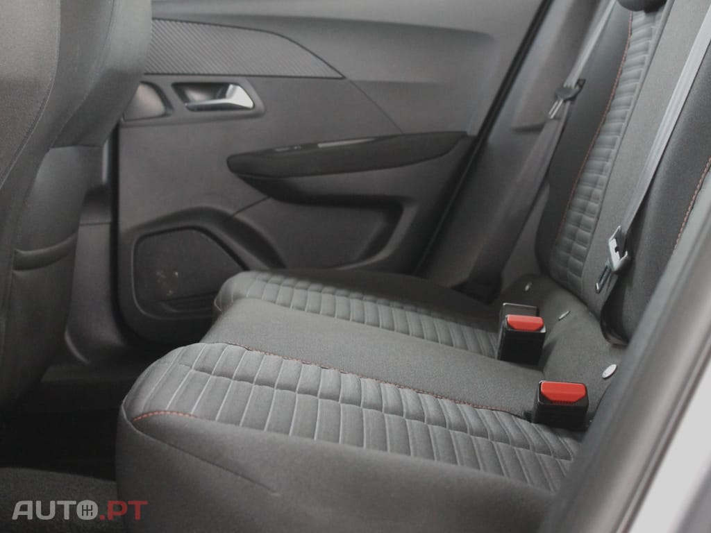 Peugeot 2008 1.5 BlueHDi Active Pack