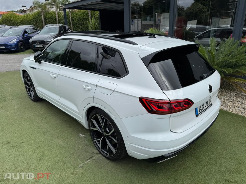 Volkswagen Touareg 3.0 TSI e-Hybrid R
