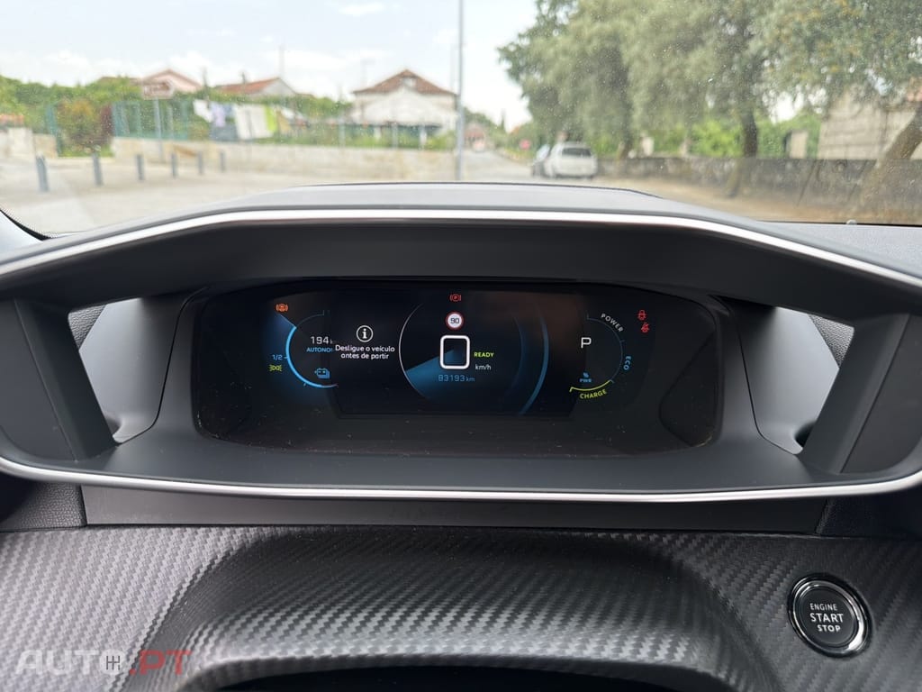 Peugeot E-2008 50 kWh Allure